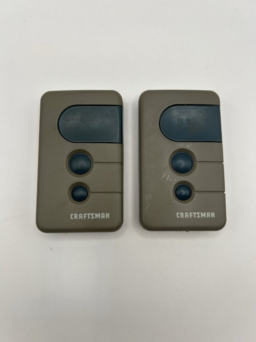 Sears Craftsman 139.53681B Compatible Garage Door Remote Opener Set 2 Untested